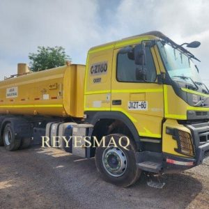 Camión aljibe Volvo FM x 370