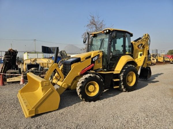 Retroexcavadora Caterpillar