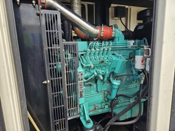 Generador eléctrico Cummins